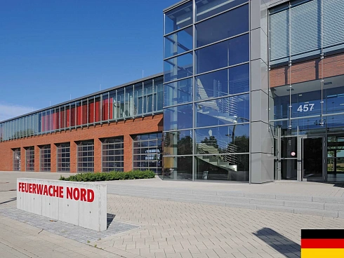 Остекленные алюминиевые ворота ALR F42 Thermo Hormann