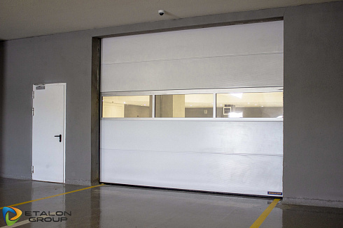 Промышленные секционные ворота SPU F42 Hormann